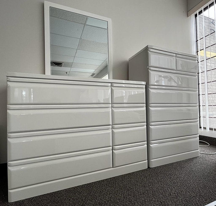White Piano Lacquer Storage Bed-Kurara