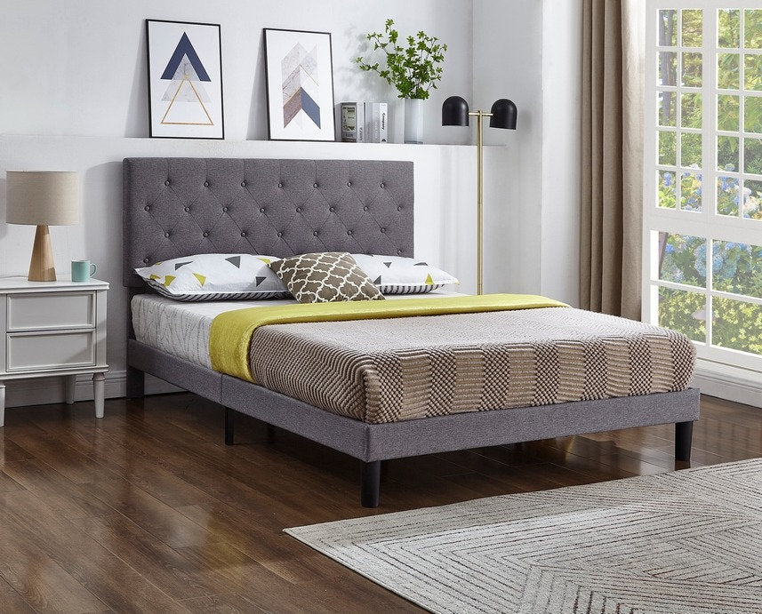 Grey Upholstered Platform Bed with Tufted Headboard – I5383