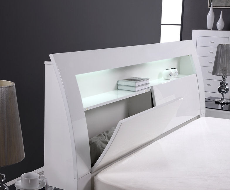 White High Gloss Storage Bed & Matching Case Goods