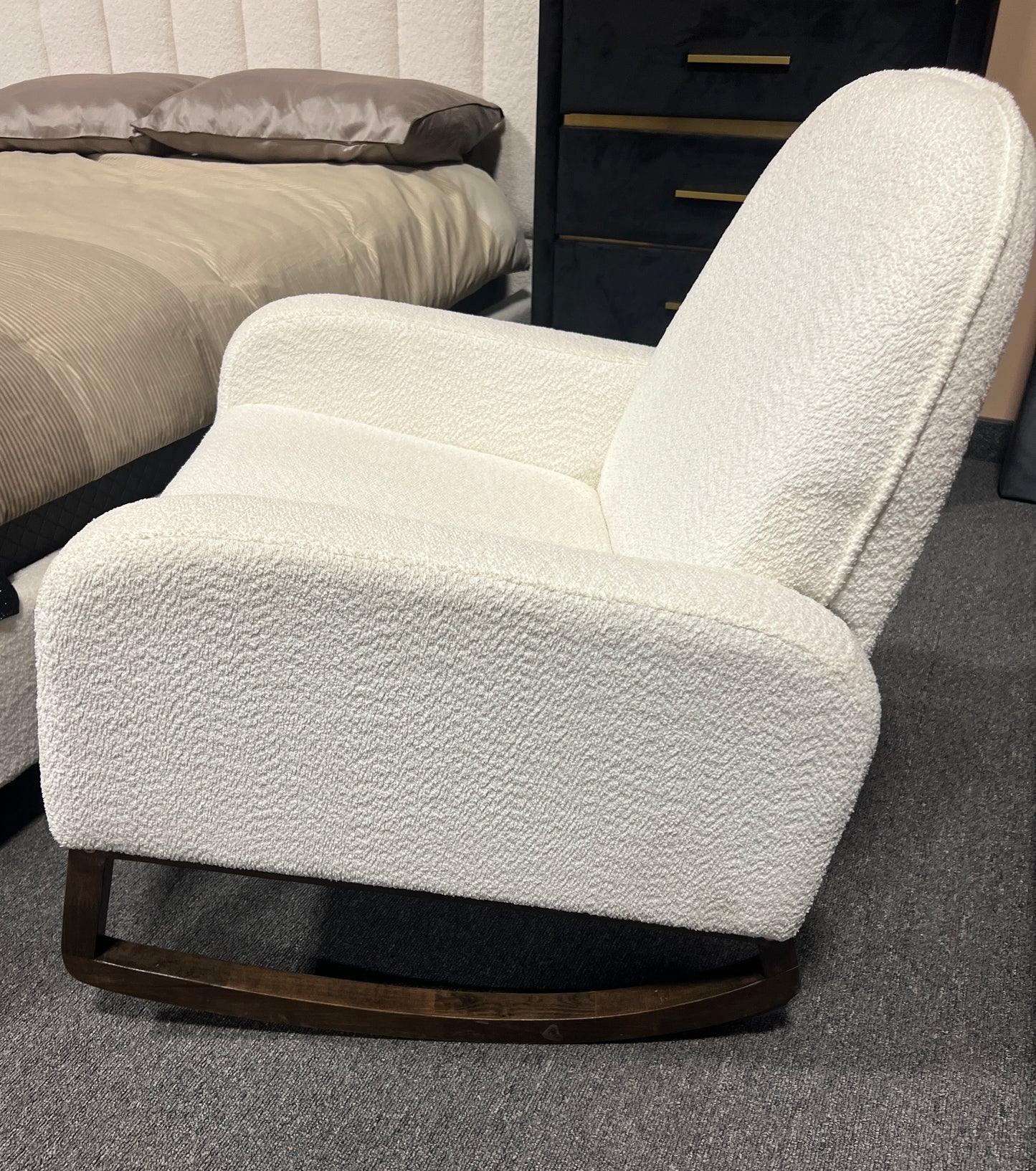 Modern Boucle Rocking Chair – I663