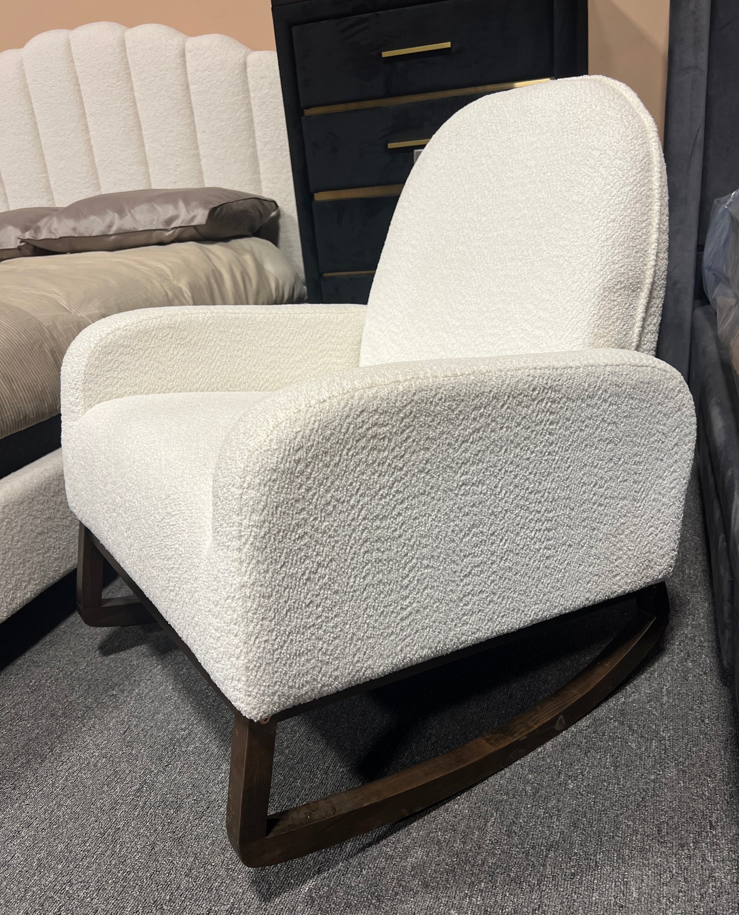 Modern Boucle Rocking Chair – I663