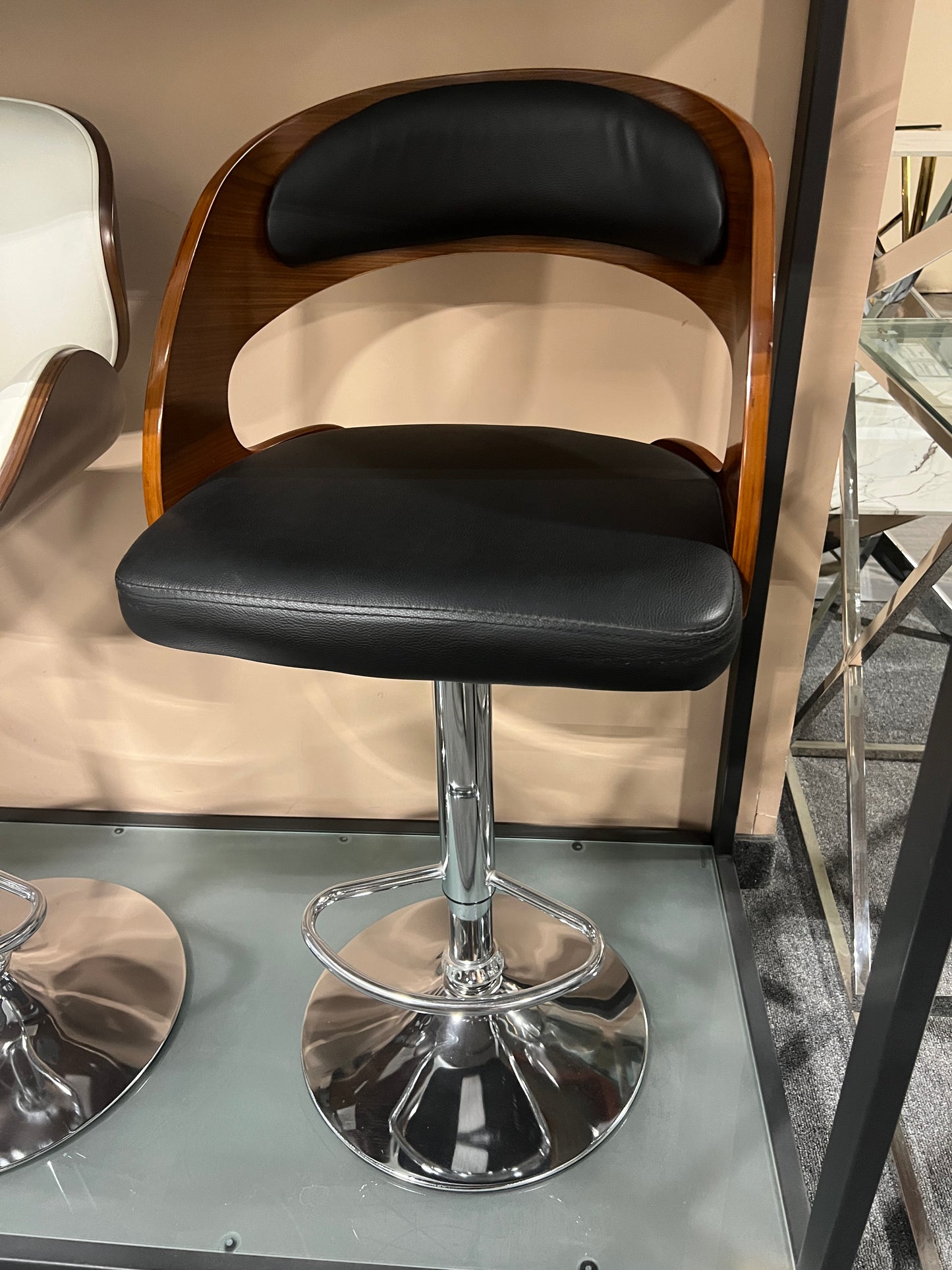Modern 360° Swivel Bar Stool-I7505