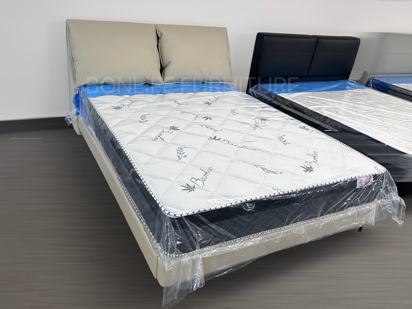 Modern Elephant Ear Upholstered Platform Bed – Premium Leather Headboard