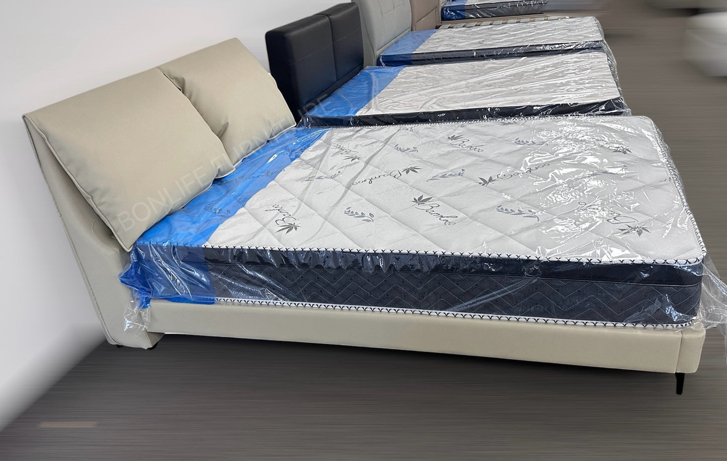 Modern Elephant Ear Upholstered Platform Bed – Premium Leather Headboard