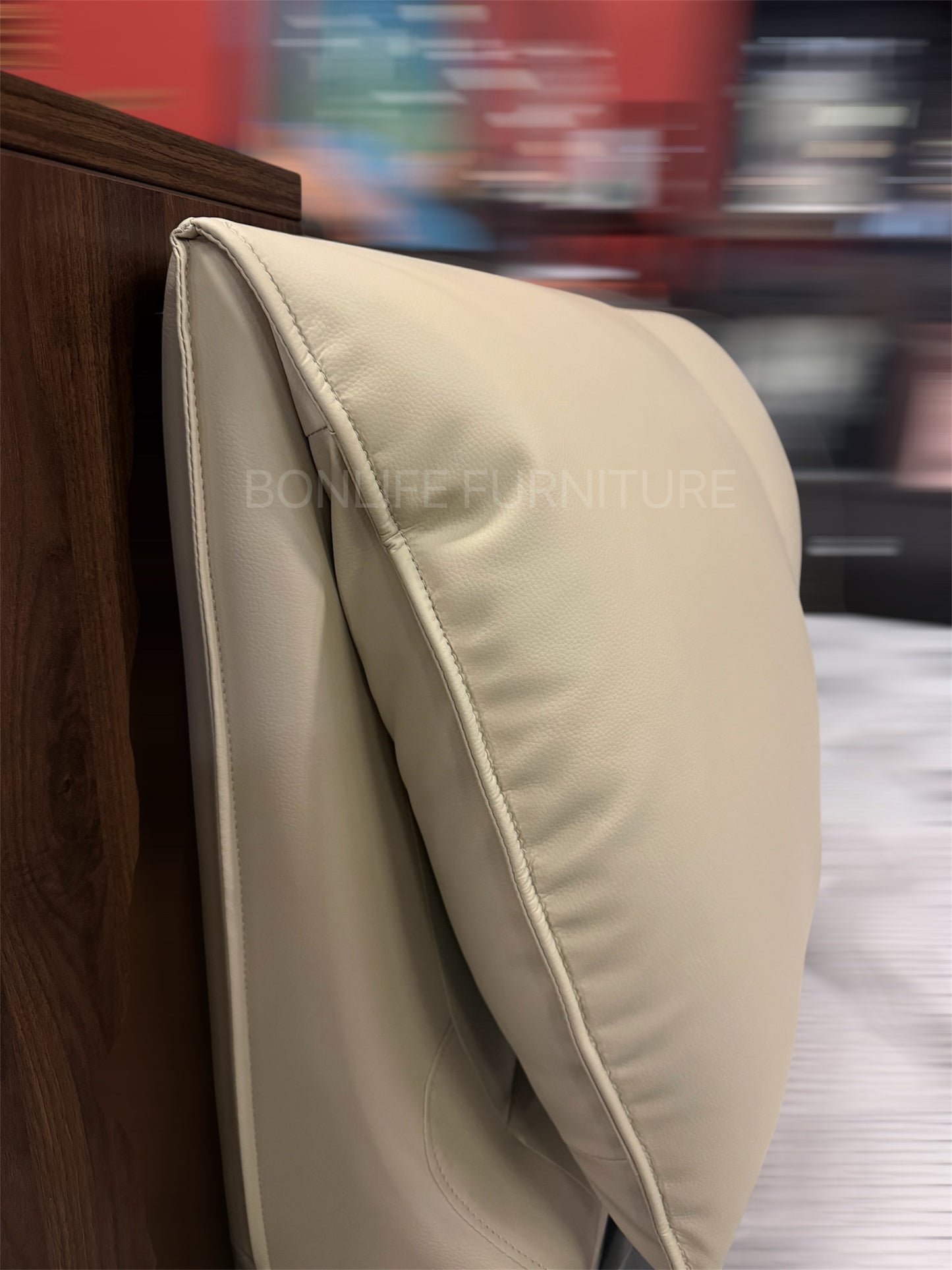 Modern Elephant Ear Upholstered Platform Bed – Premium Leather Headboard