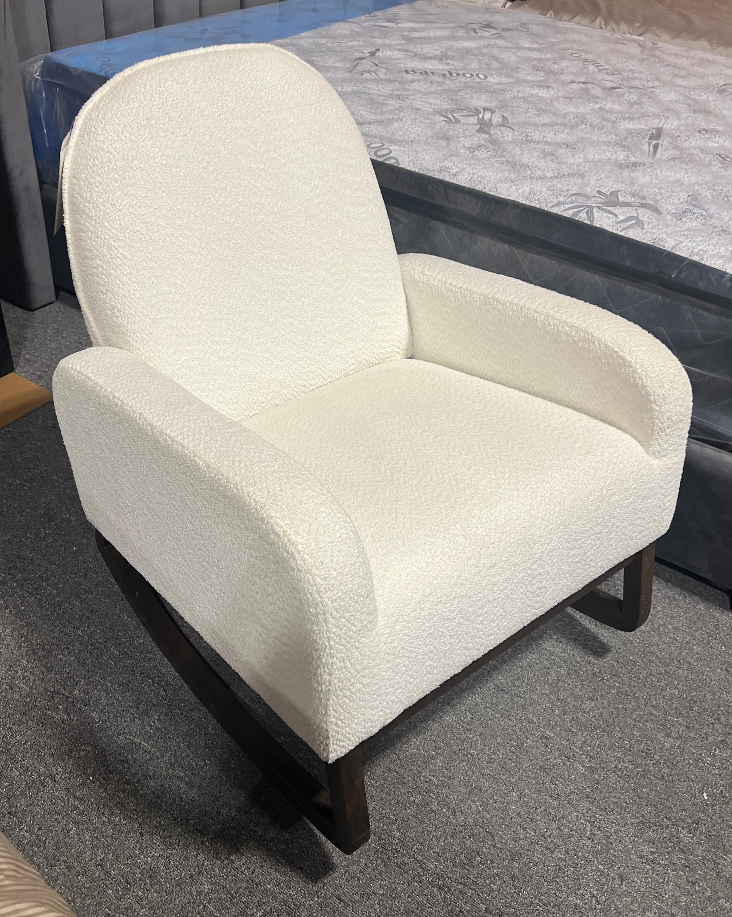 Modern Boucle Rocking Chair – I663